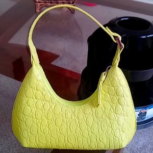 AUTHENTIC BY FAR GREEN HANDBAG